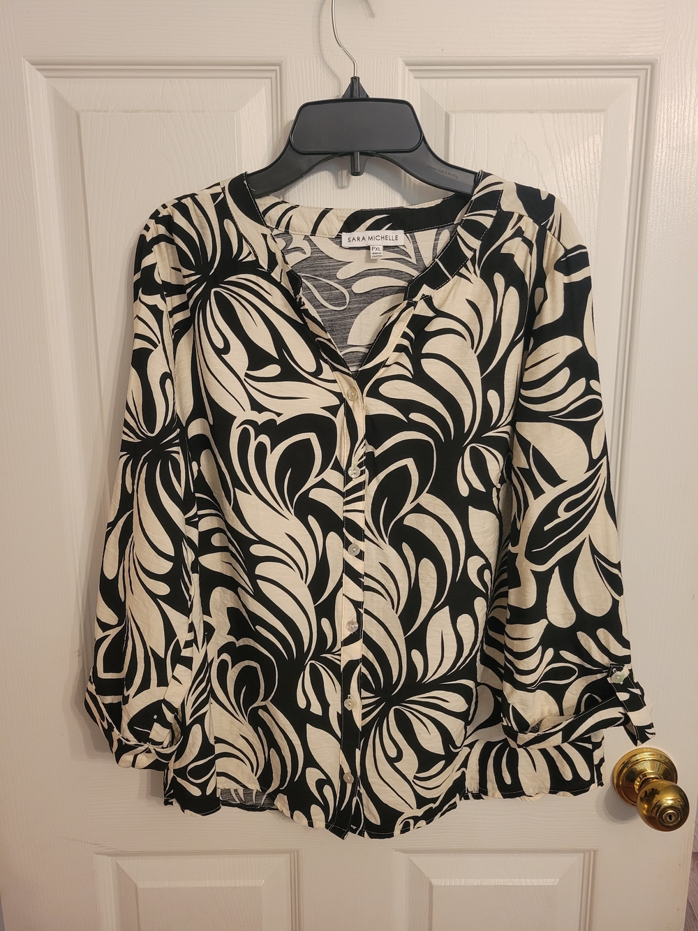 Sara Michelle Black & Cream Swirl Button-Front Women's Blouse